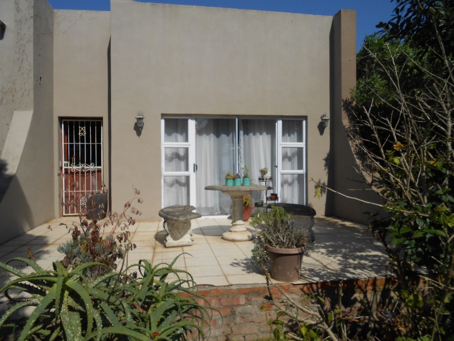 4 Bedroom Property for Sale in Humansdorp Eastern Cape